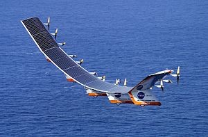 El "Helios", un prototipo de avión propulsado por energía solar, diseñado por la NASA.